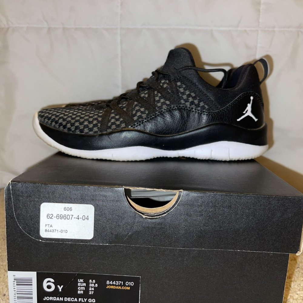 Jordan Deca Fly GG - Picture 2 of 5
